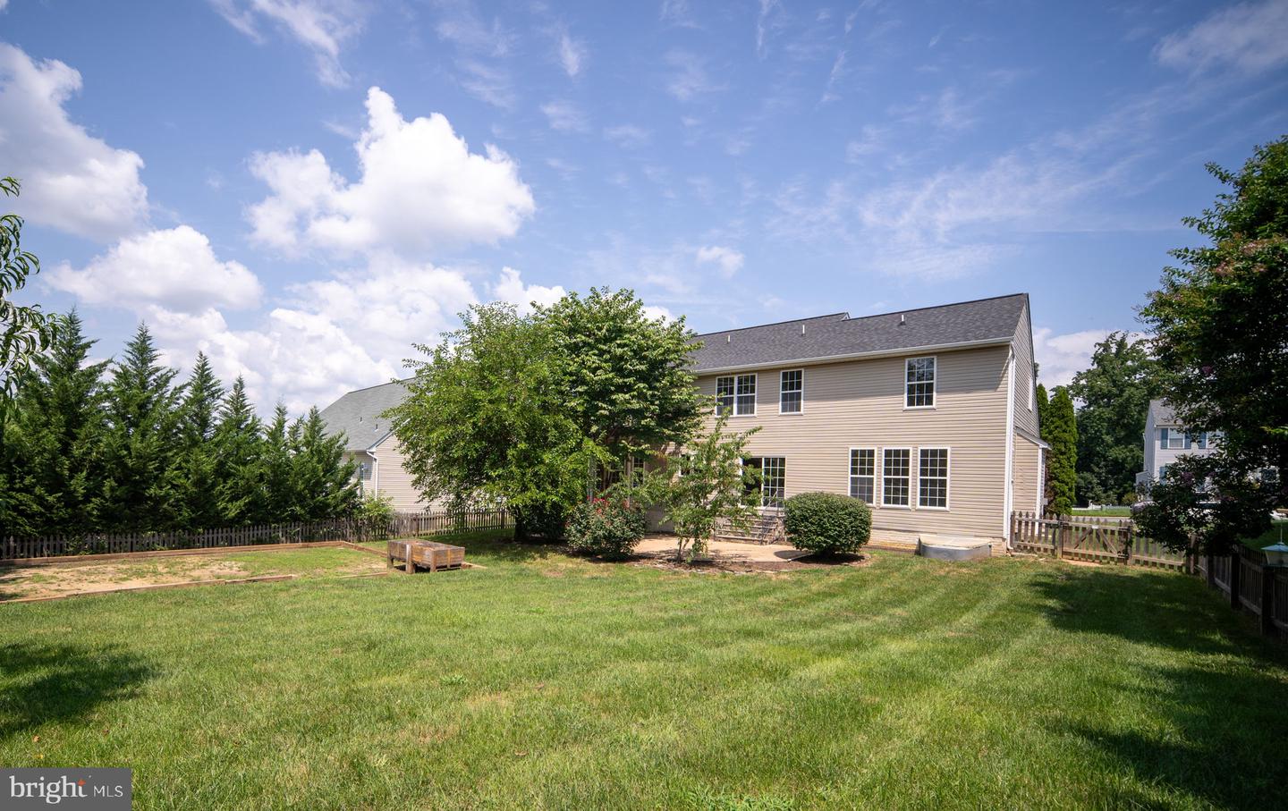 3 NEABSCO DR, FREDERICKSBURG, Virginia 22405, 6 Bedrooms Bedrooms, ,4 BathroomsBathrooms,Residential,For sale,3 NEABSCO DR,VAST2040800 MLS # VAST2040800
