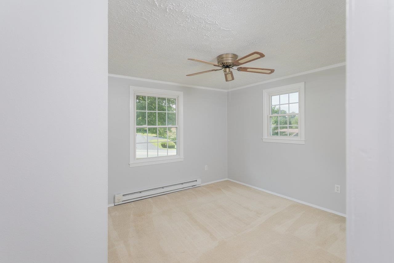 3361 SHEN LAKE DR, ROCKINGHAM, Virginia 22801, 4 Bedrooms Bedrooms, ,2 BathroomsBathrooms,Residential,3361 SHEN LAKE DR,667276 MLS # 667276