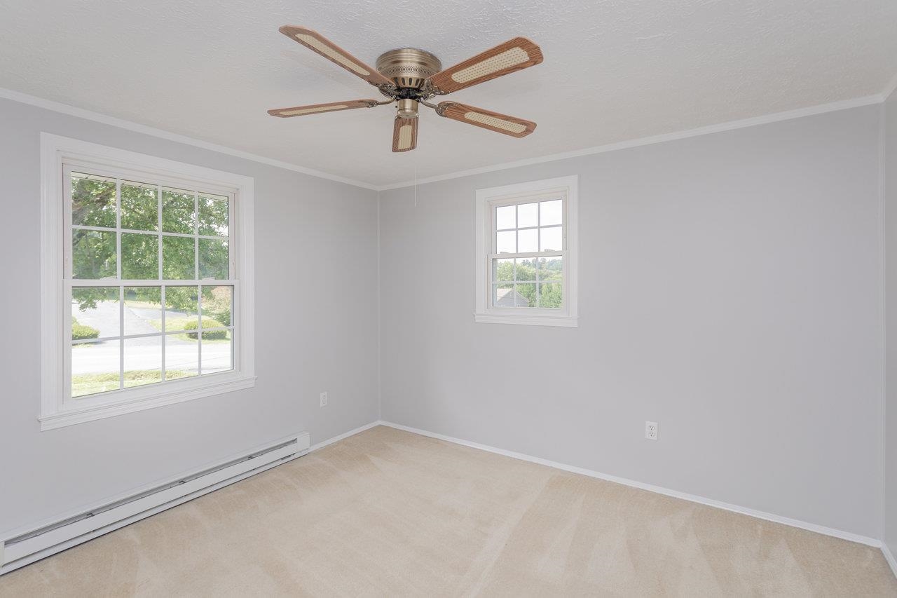 3361 SHEN LAKE DR, ROCKINGHAM, Virginia 22801, 4 Bedrooms Bedrooms, ,2 BathroomsBathrooms,Residential,3361 SHEN LAKE DR,667276 MLS # 667276