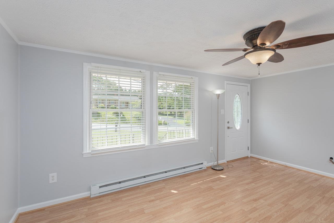 3361 SHEN LAKE DR, ROCKINGHAM, Virginia 22801, 4 Bedrooms Bedrooms, ,2 BathroomsBathrooms,Residential,3361 SHEN LAKE DR,667276 MLS # 667276