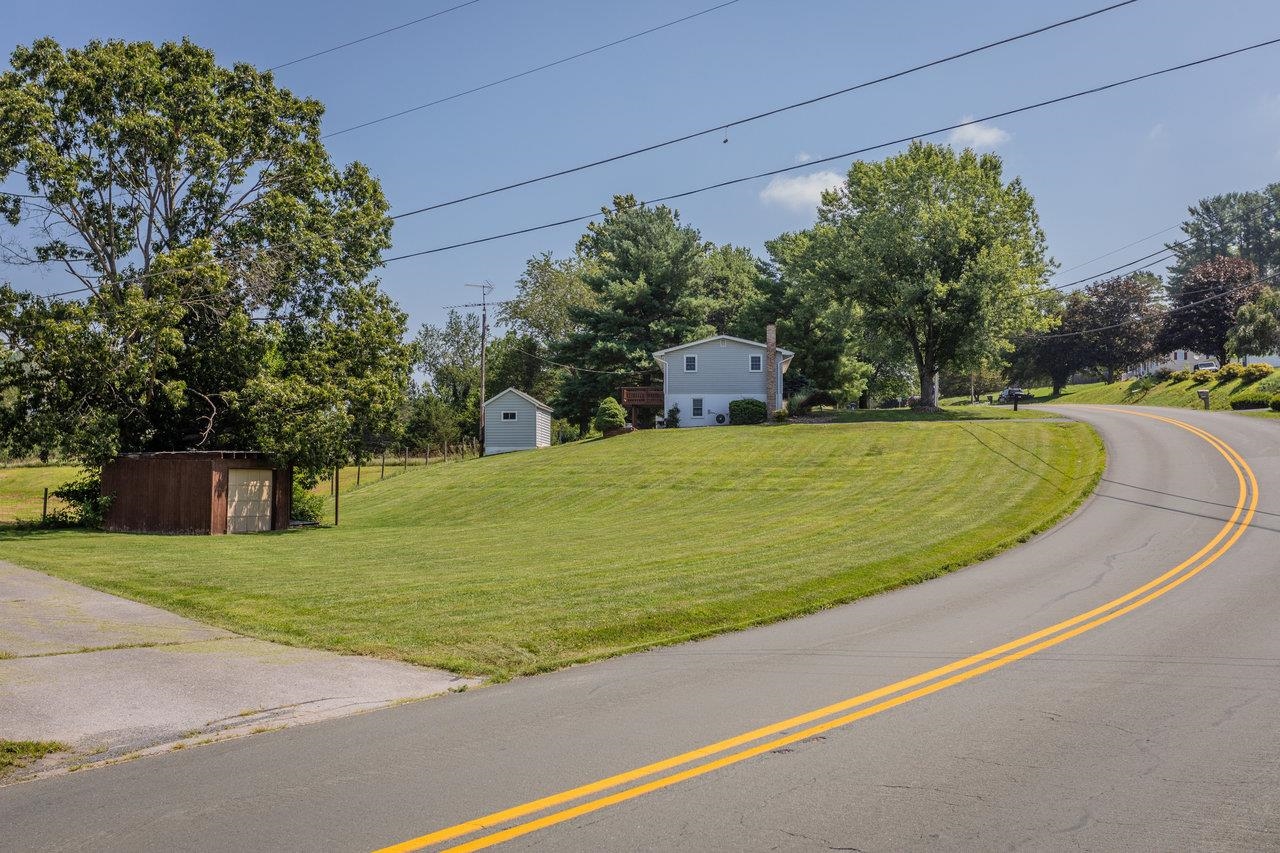 3361 SHEN LAKE DR, ROCKINGHAM, Virginia 22801, 4 Bedrooms Bedrooms, ,2 BathroomsBathrooms,Residential,3361 SHEN LAKE DR,667276 MLS # 667276