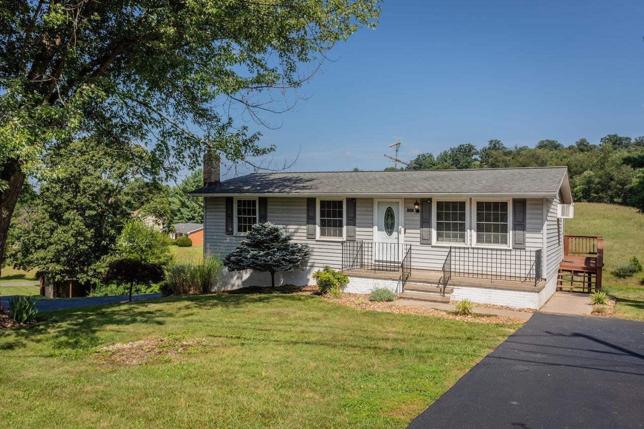 3361 SHEN LAKE DR, ROCKINGHAM, Virginia 22801, 4 Bedrooms Bedrooms, ,2 BathroomsBathrooms,Residential,3361 SHEN LAKE DR,667276 MLS # 667276