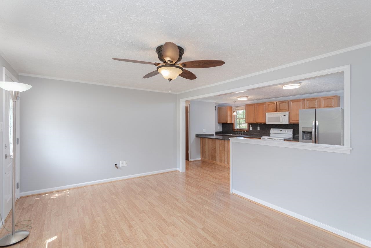 3361 SHEN LAKE DR, ROCKINGHAM, Virginia 22801, 4 Bedrooms Bedrooms, ,2 BathroomsBathrooms,Residential,3361 SHEN LAKE DR,667276 MLS # 667276