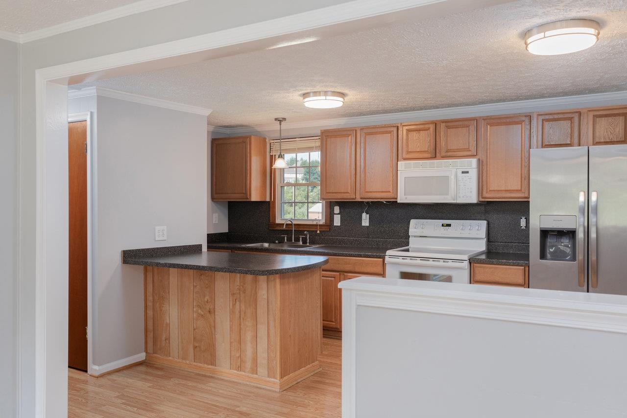 3361 SHEN LAKE DR, ROCKINGHAM, Virginia 22801, 4 Bedrooms Bedrooms, ,2 BathroomsBathrooms,Residential,3361 SHEN LAKE DR,667276 MLS # 667276