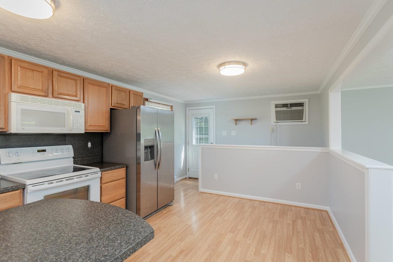 3361 SHEN LAKE DR, ROCKINGHAM, Virginia 22801, 4 Bedrooms Bedrooms, ,2 BathroomsBathrooms,Residential,3361 SHEN LAKE DR,667276 MLS # 667276