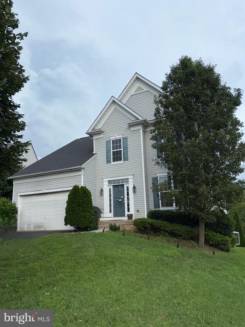 2009 SNOWBUSH CT, CULPEPER, Virginia 22701, 5 Bedrooms Bedrooms, ,3 BathroomsBathrooms,Residential,For sale,2009 SNOWBUSH CT,VACU2011044 MLS # VACU2011044
