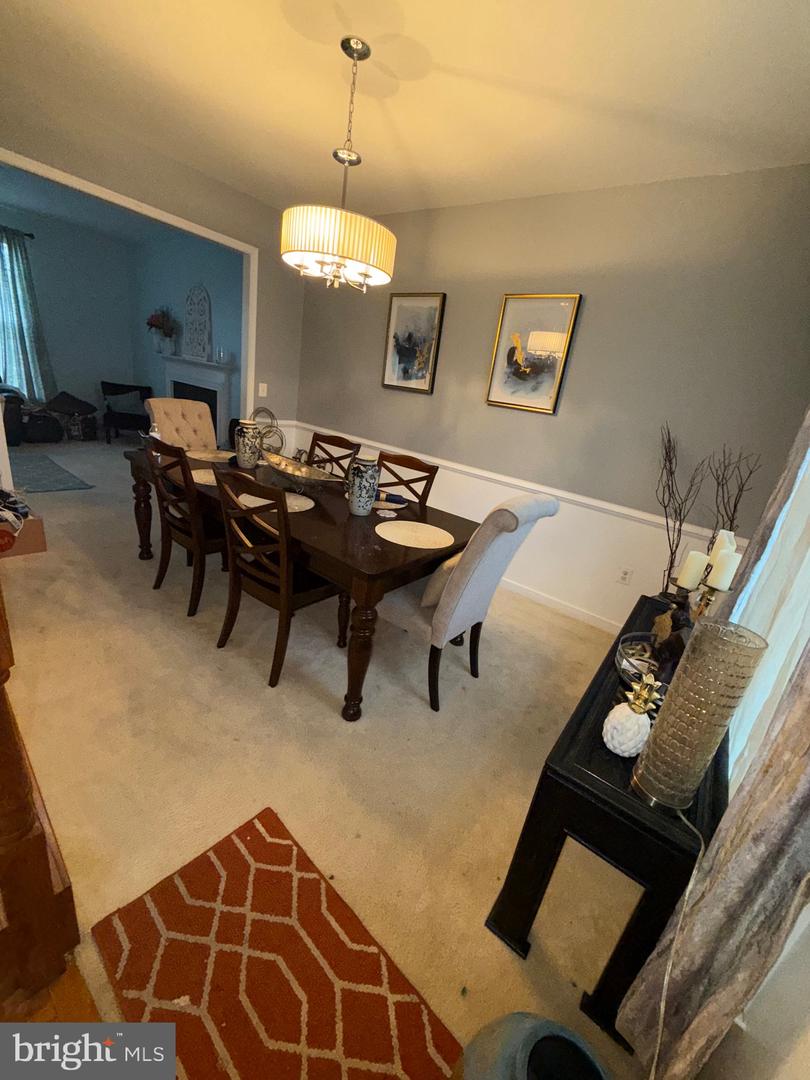 2009 SNOWBUSH CT, CULPEPER, Virginia 22701, 5 Bedrooms Bedrooms, ,3 BathroomsBathrooms,Residential,For sale,2009 SNOWBUSH CT,VACU2011044 MLS # VACU2011044