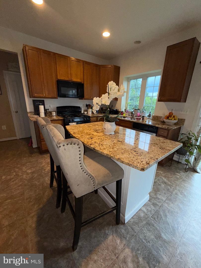 2009 SNOWBUSH CT, CULPEPER, Virginia 22701, 5 Bedrooms Bedrooms, ,3 BathroomsBathrooms,Residential,For sale,2009 SNOWBUSH CT,VACU2011044 MLS # VACU2011044