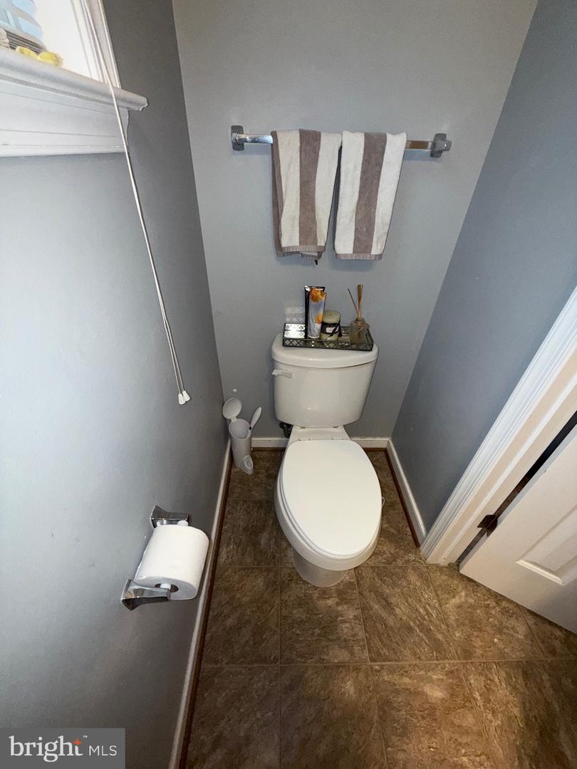 2009 SNOWBUSH CT, CULPEPER, Virginia 22701, 5 Bedrooms Bedrooms, ,3 BathroomsBathrooms,Residential,For sale,2009 SNOWBUSH CT,VACU2011044 MLS # VACU2011044
