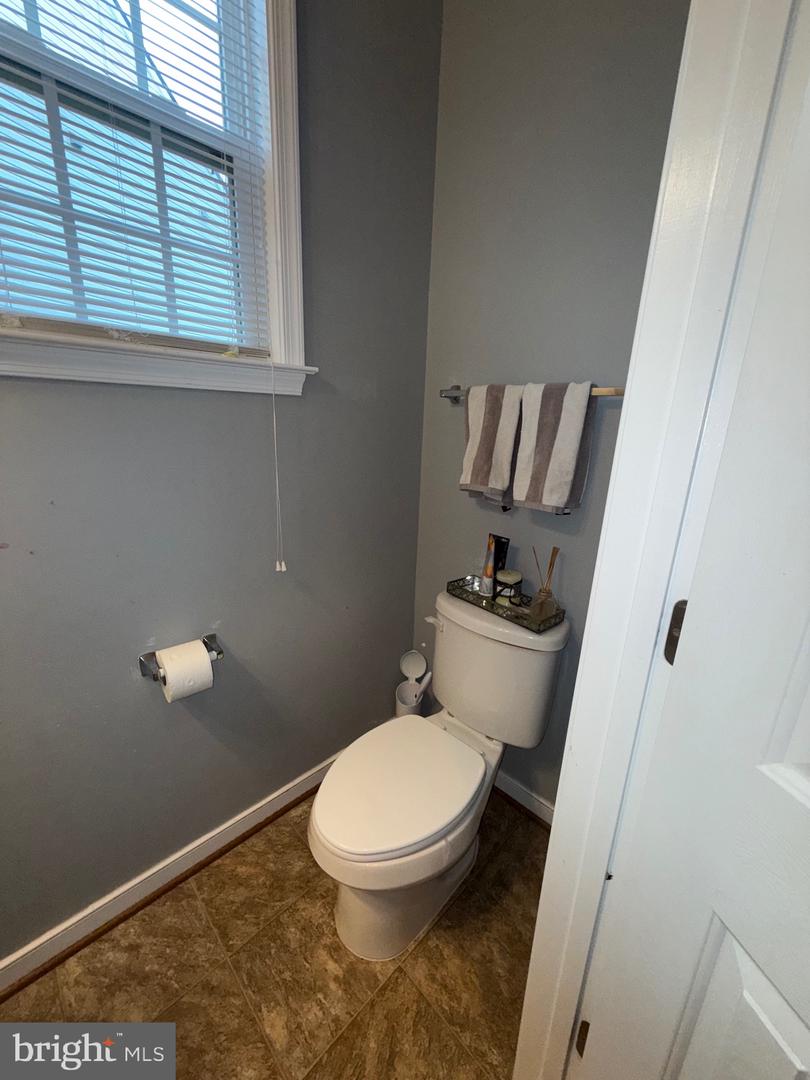 2009 SNOWBUSH CT, CULPEPER, Virginia 22701, 5 Bedrooms Bedrooms, ,3 BathroomsBathrooms,Residential,For sale,2009 SNOWBUSH CT,VACU2011044 MLS # VACU2011044