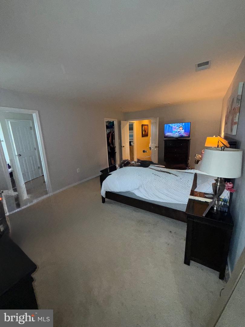 2009 SNOWBUSH CT, CULPEPER, Virginia 22701, 5 Bedrooms Bedrooms, ,3 BathroomsBathrooms,Residential,For sale,2009 SNOWBUSH CT,VACU2011044 MLS # VACU2011044