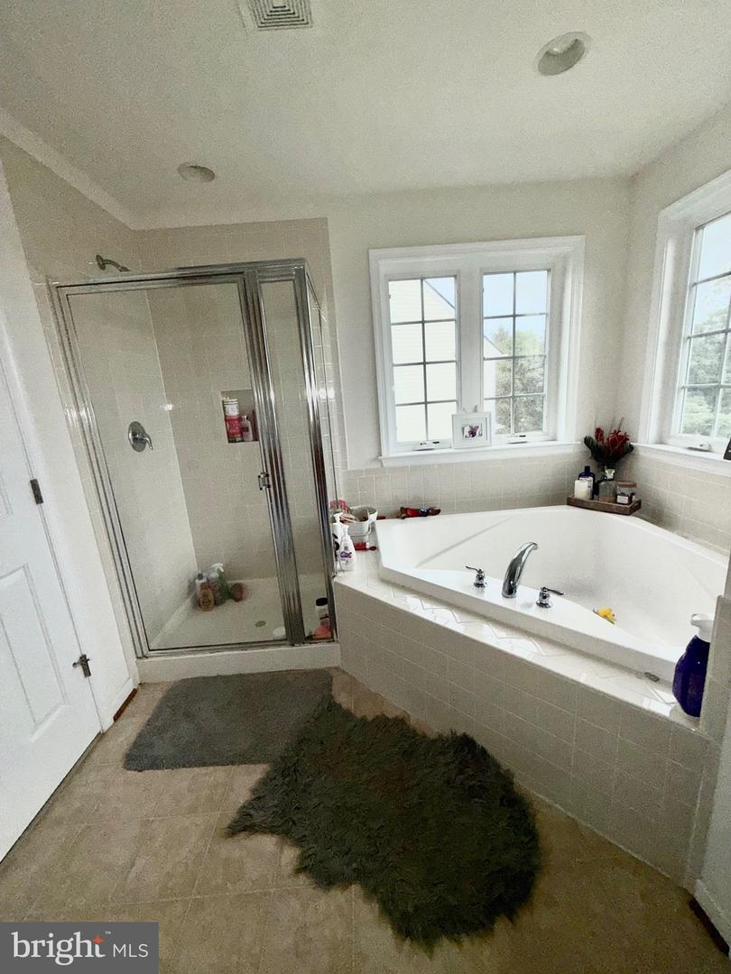 2009 SNOWBUSH CT, CULPEPER, Virginia 22701, 5 Bedrooms Bedrooms, ,3 BathroomsBathrooms,Residential,For sale,2009 SNOWBUSH CT,VACU2011044 MLS # VACU2011044