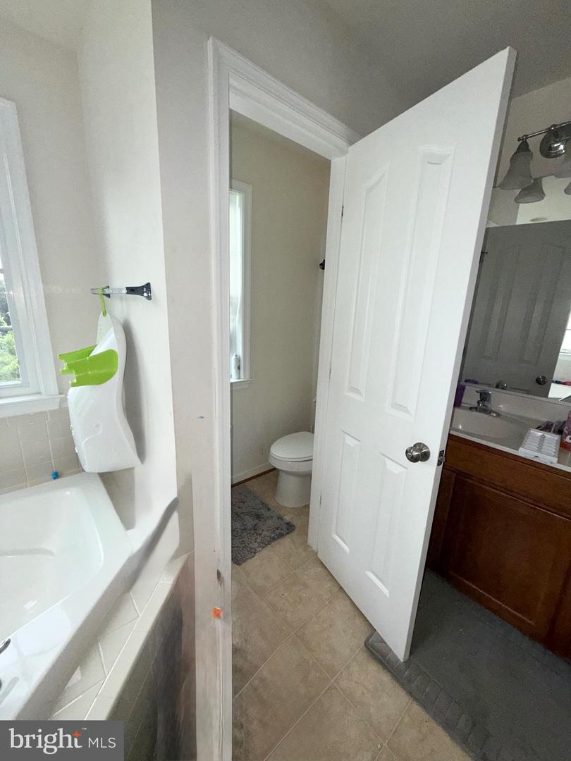 2009 SNOWBUSH CT, CULPEPER, Virginia 22701, 5 Bedrooms Bedrooms, ,3 BathroomsBathrooms,Residential,For sale,2009 SNOWBUSH CT,VACU2011044 MLS # VACU2011044