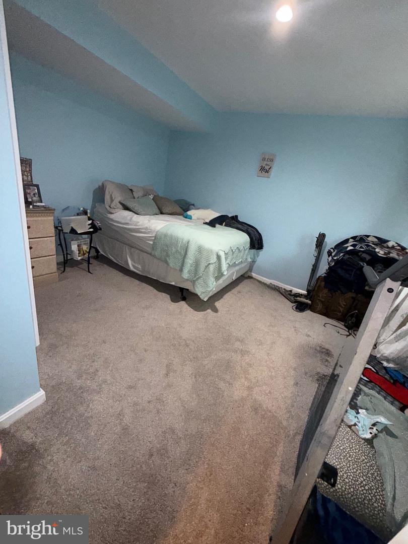 2009 SNOWBUSH CT, CULPEPER, Virginia 22701, 5 Bedrooms Bedrooms, ,3 BathroomsBathrooms,Residential,For sale,2009 SNOWBUSH CT,VACU2011044 MLS # VACU2011044