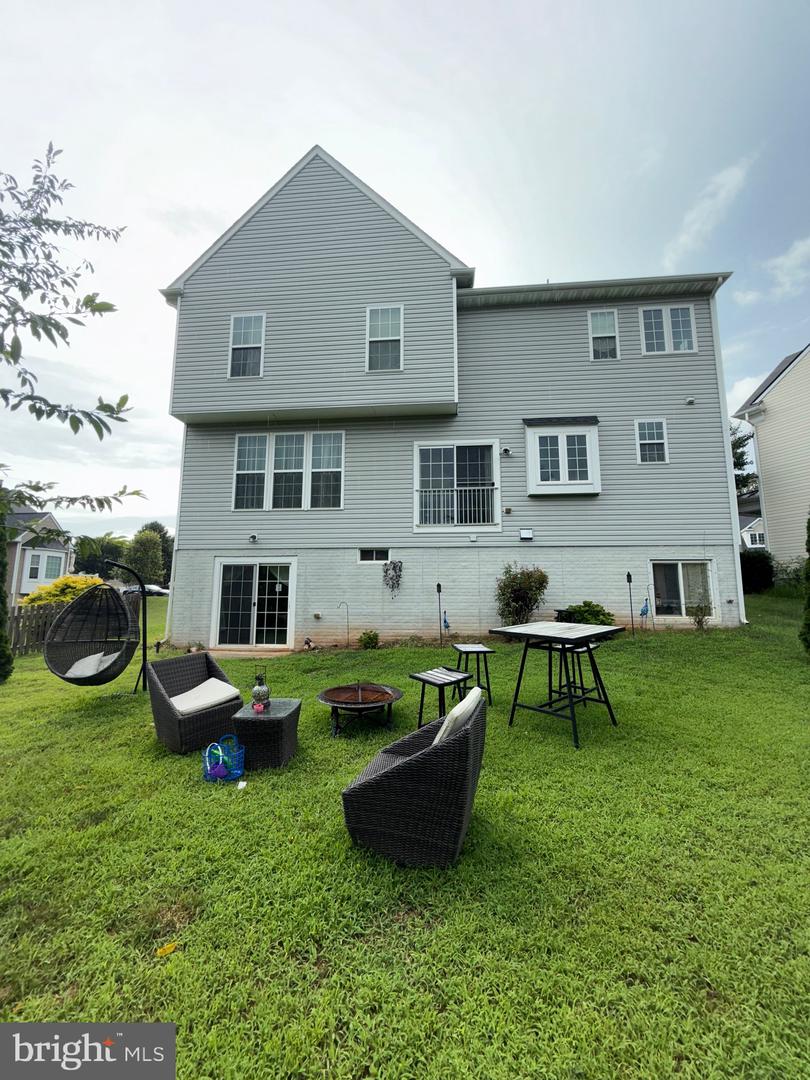 2009 SNOWBUSH CT, CULPEPER, Virginia 22701, 5 Bedrooms Bedrooms, ,3 BathroomsBathrooms,Residential,For sale,2009 SNOWBUSH CT,VACU2011044 MLS # VACU2011044