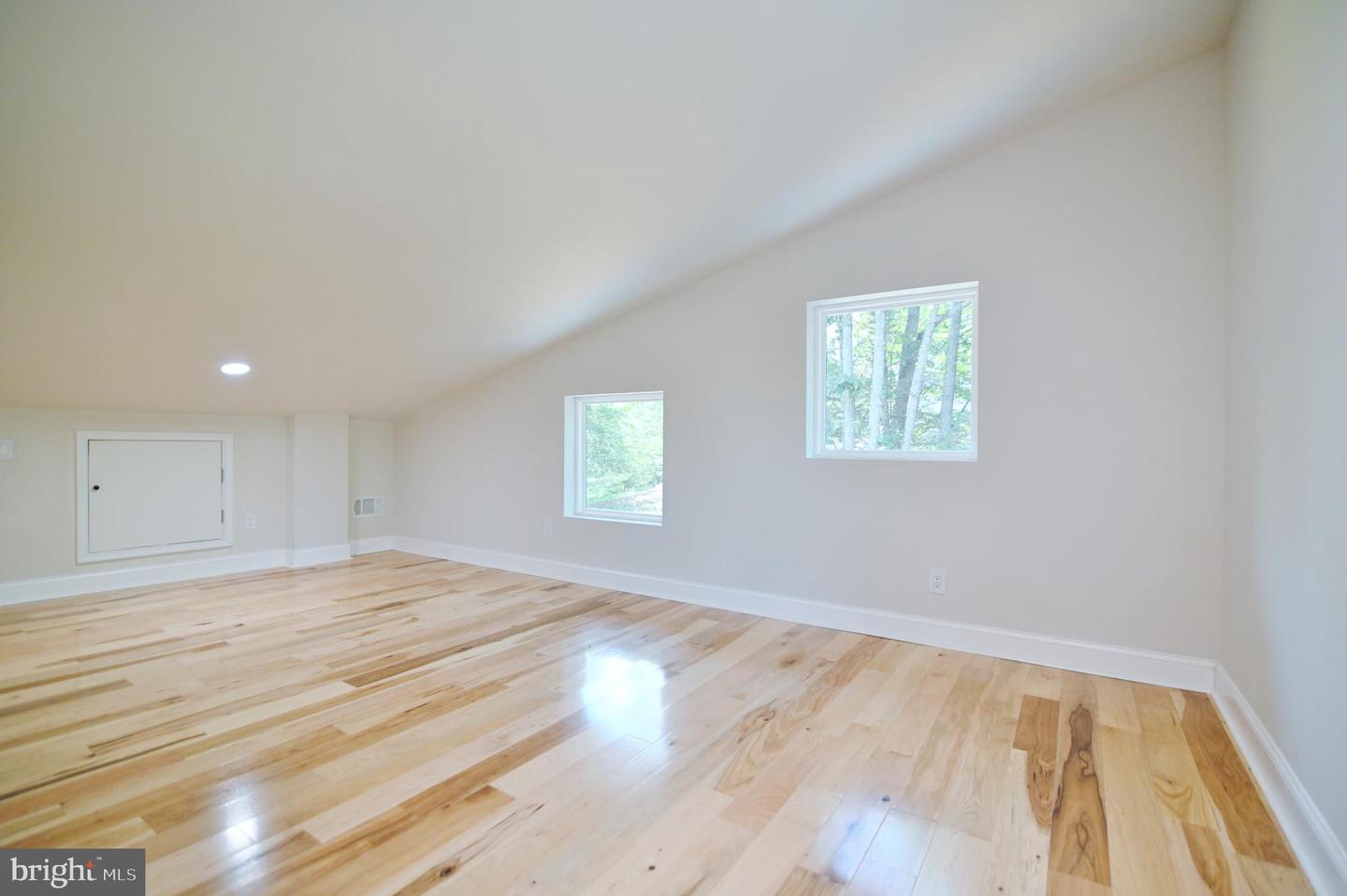 1034 GREENVIEW, BASYE, Virginia 22810, 5 Bedrooms Bedrooms, ,4 BathroomsBathrooms,Residential,For sale,1034 GREENVIEW,VASH2012066 MLS # VASH2012066