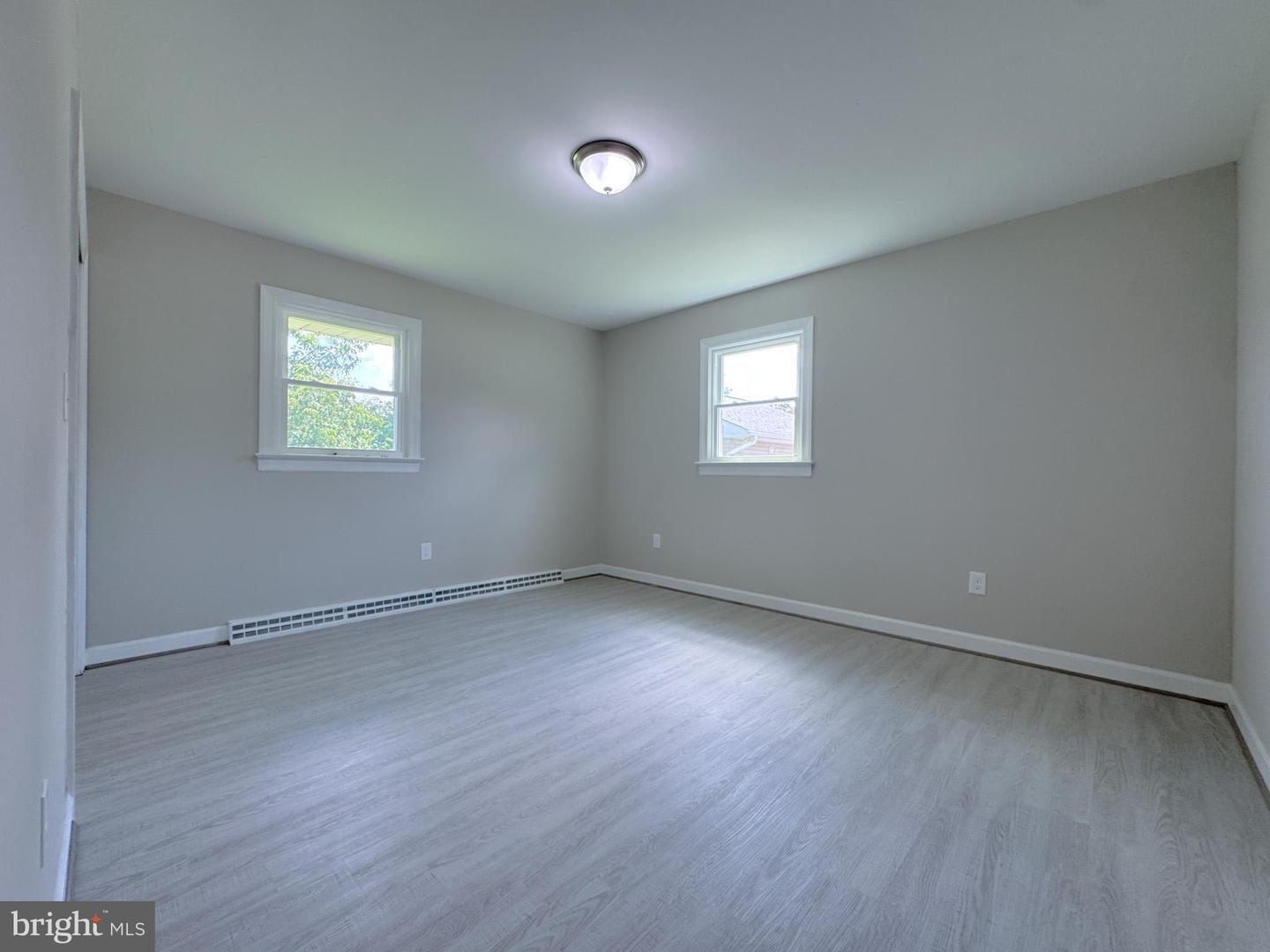 602 JETT ST, FREDERICKSBURG, Virginia 22405, 3 Bedrooms Bedrooms, ,2 BathroomsBathrooms,Residential,For sale,602 JETT ST,VAST2041126 MLS # VAST2041126