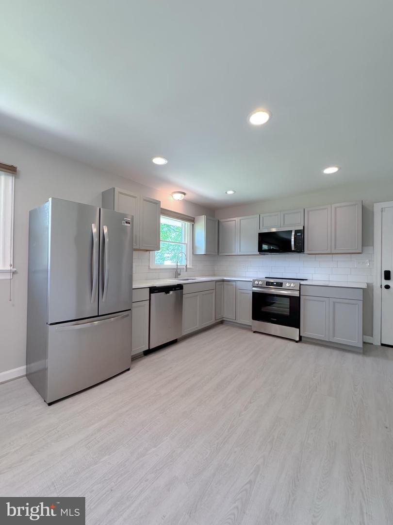602 JETT ST, FREDERICKSBURG, Virginia 22405, 3 Bedrooms Bedrooms, ,2 BathroomsBathrooms,Residential,For sale,602 JETT ST,VAST2041126 MLS # VAST2041126