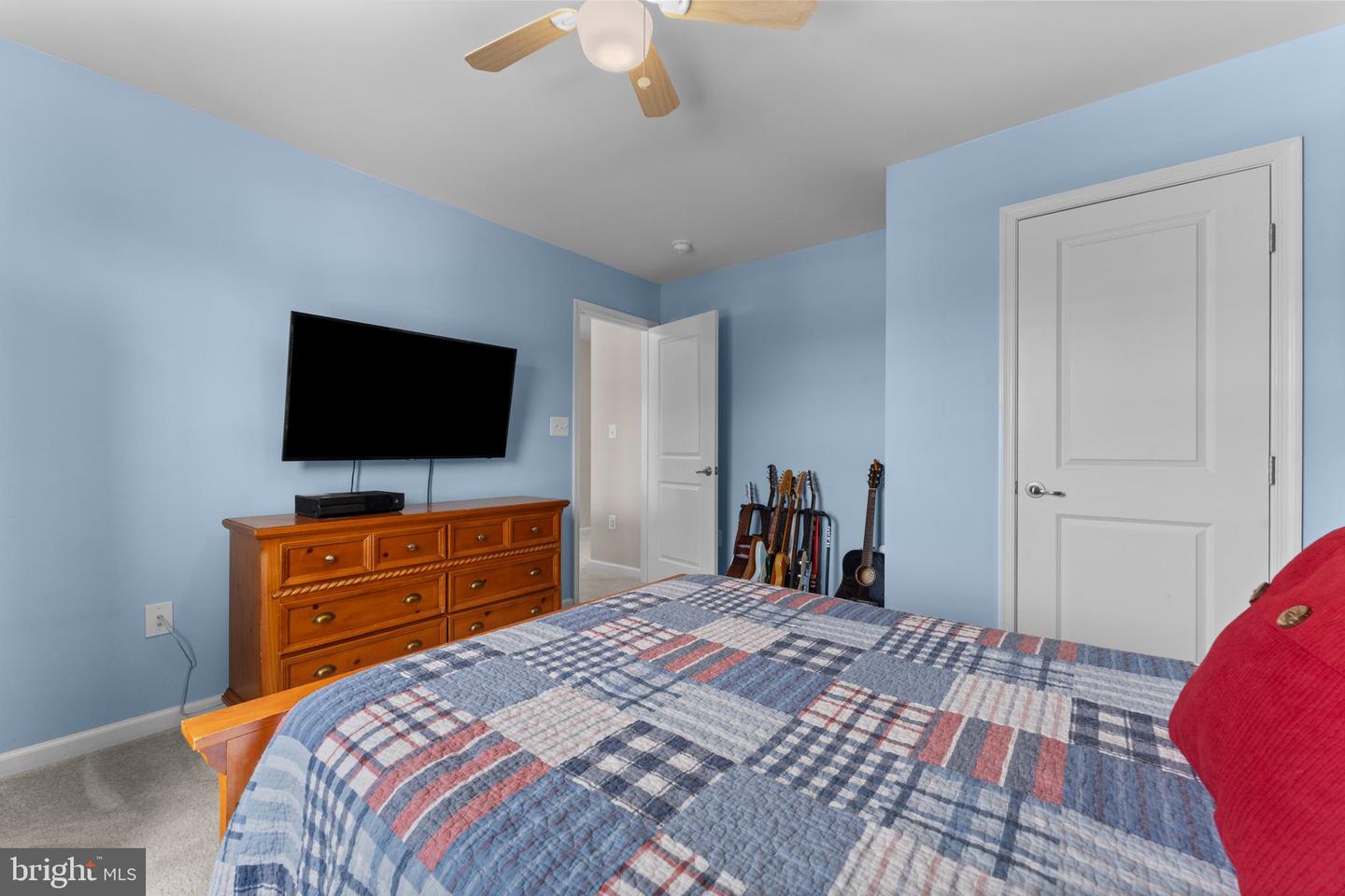 611 KINGSBROOK, CULPEPER, Virginia 22701, 4 Bedrooms Bedrooms, ,3 BathroomsBathrooms,Residential,For sale,611 KINGSBROOK,VACU2011116 MLS # VACU2011116