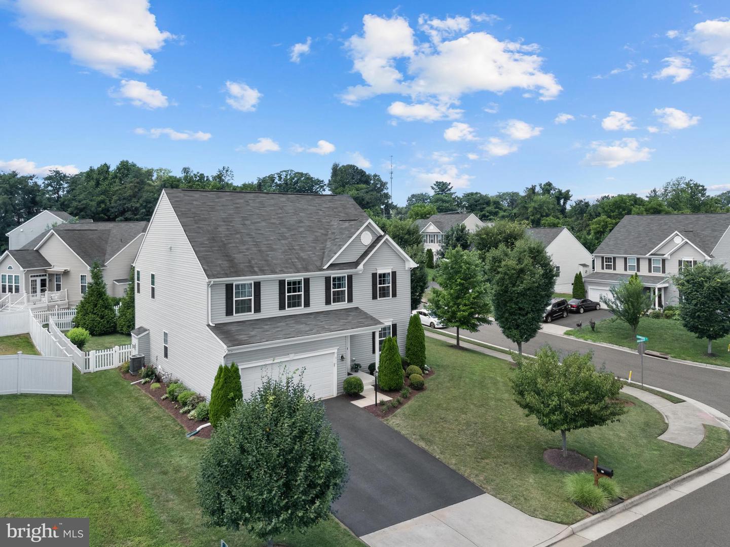 611 KINGSBROOK, CULPEPER, Virginia 22701, 4 Bedrooms Bedrooms, ,3 BathroomsBathrooms,Residential,For sale,611 KINGSBROOK,VACU2011116 MLS # VACU2011116