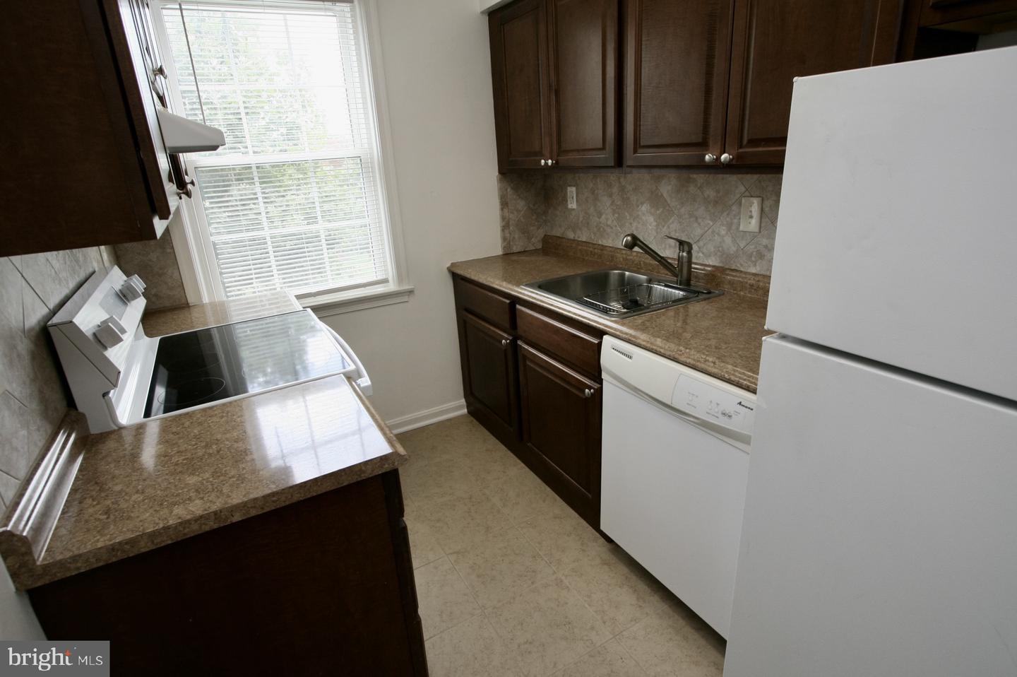 3811 V ST SE #101, WASHINGTON, District Of Columbia 20020, 2 Bedrooms Bedrooms, ,1 BathroomBathrooms,Residential,For sale,3811 V ST SE #101,DCDC2212624 MLS # DCDC2212624