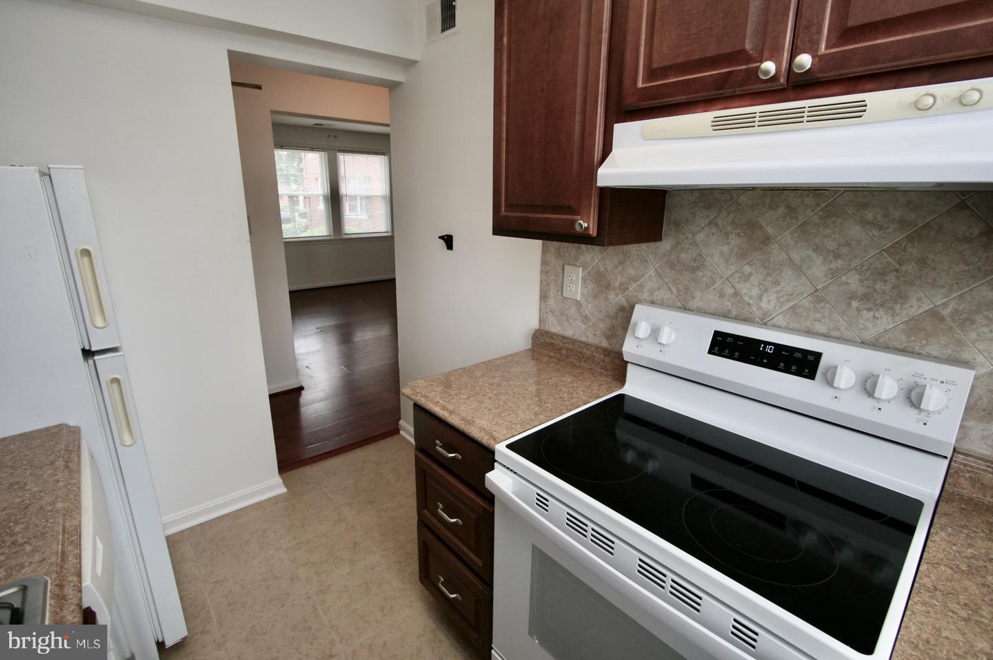 3811 V ST SE #101, WASHINGTON, District Of Columbia 20020, 2 Bedrooms Bedrooms, ,1 BathroomBathrooms,Residential,For sale,3811 V ST SE #101,DCDC2212624 MLS # DCDC2212624