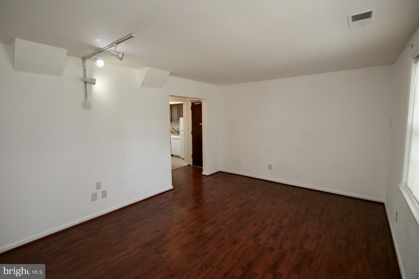 3811 V ST SE #101, WASHINGTON, District Of Columbia 20020, 2 Bedrooms Bedrooms, ,1 BathroomBathrooms,Residential,For sale,3811 V ST SE #101,DCDC2212624 MLS # DCDC2212624