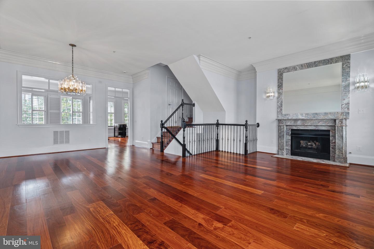 602 FORDS LANDING WAY, ALEXANDRIA, Virginia 22314, 4 Bedrooms Bedrooms, 13 Rooms Rooms,3 BathroomsBathrooms,Residential,For sale,602 FORDS LANDING WAY,VAAX2047984 MLS # VAAX2047984