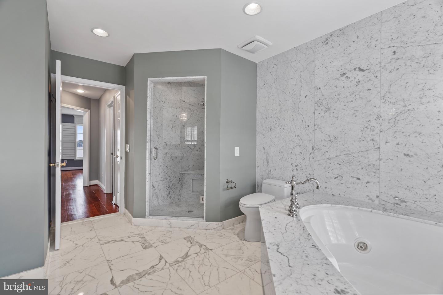602 FORDS LANDING WAY, ALEXANDRIA, Virginia 22314, 4 Bedrooms Bedrooms, 13 Rooms Rooms,3 BathroomsBathrooms,Residential,For sale,602 FORDS LANDING WAY,VAAX2047984 MLS # VAAX2047984