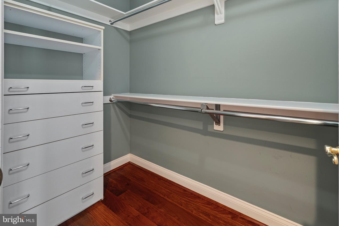 602 FORDS LANDING WAY, ALEXANDRIA, Virginia 22314, 4 Bedrooms Bedrooms, 13 Rooms Rooms,3 BathroomsBathrooms,Residential,For sale,602 FORDS LANDING WAY,VAAX2047984 MLS # VAAX2047984