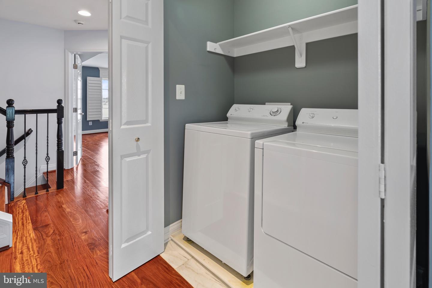 602 FORDS LANDING WAY, ALEXANDRIA, Virginia 22314, 4 Bedrooms Bedrooms, 13 Rooms Rooms,3 BathroomsBathrooms,Residential,For sale,602 FORDS LANDING WAY,VAAX2047984 MLS # VAAX2047984
