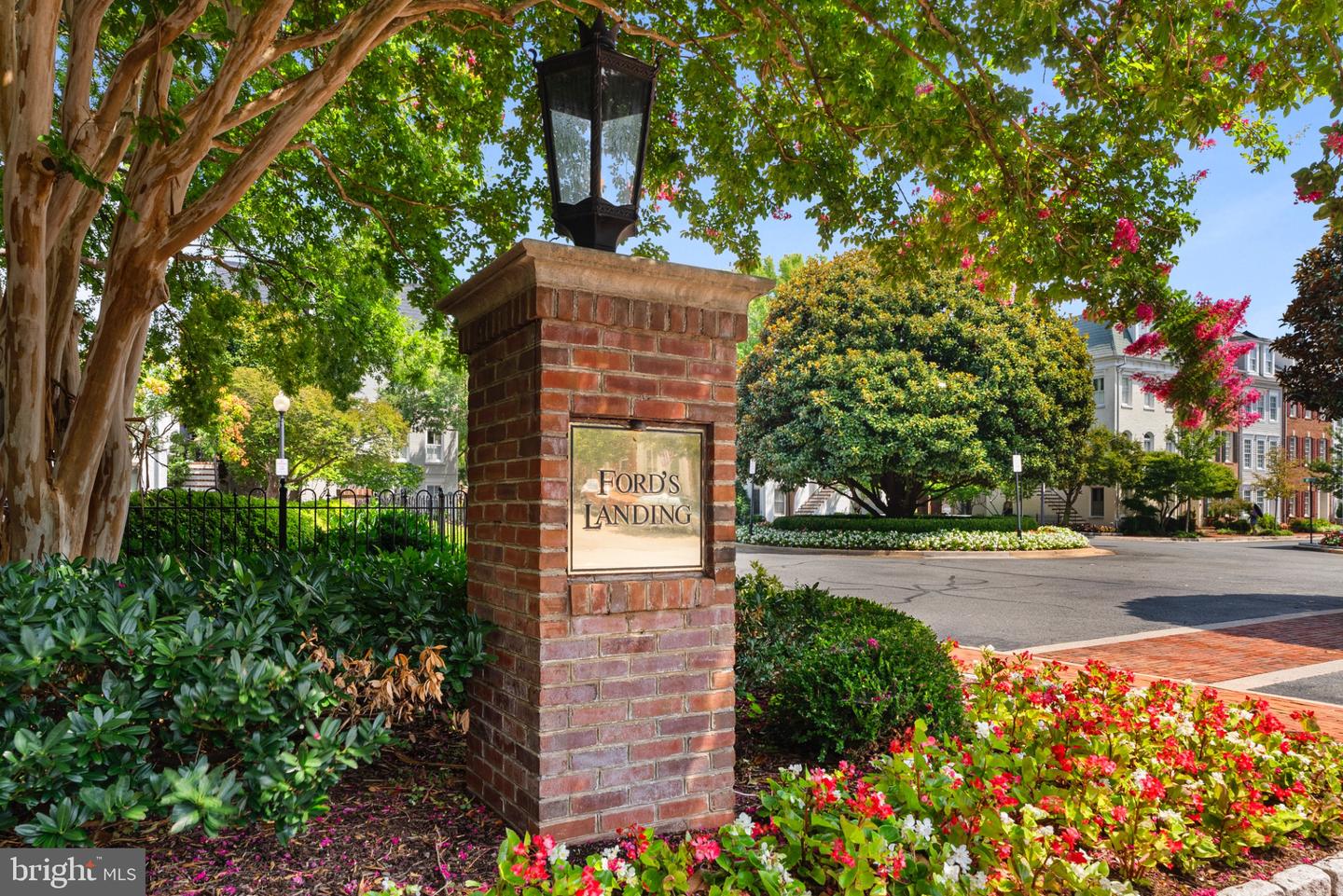 602 FORDS LANDING WAY, ALEXANDRIA, Virginia 22314, 4 Bedrooms Bedrooms, 13 Rooms Rooms,3 BathroomsBathrooms,Residential,For sale,602 FORDS LANDING WAY,VAAX2047984 MLS # VAAX2047984