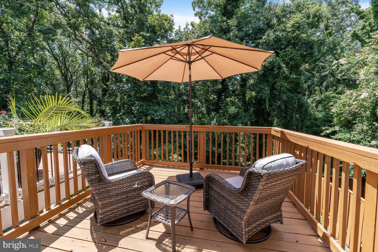 6033 LANDS END LN, ALEXANDRIA, Virginia 22315, 3 Bedrooms Bedrooms, ,2 BathroomsBathrooms,Residential,For sale,6033 LANDS END LN,VAFX2258188 MLS # VAFX2258188