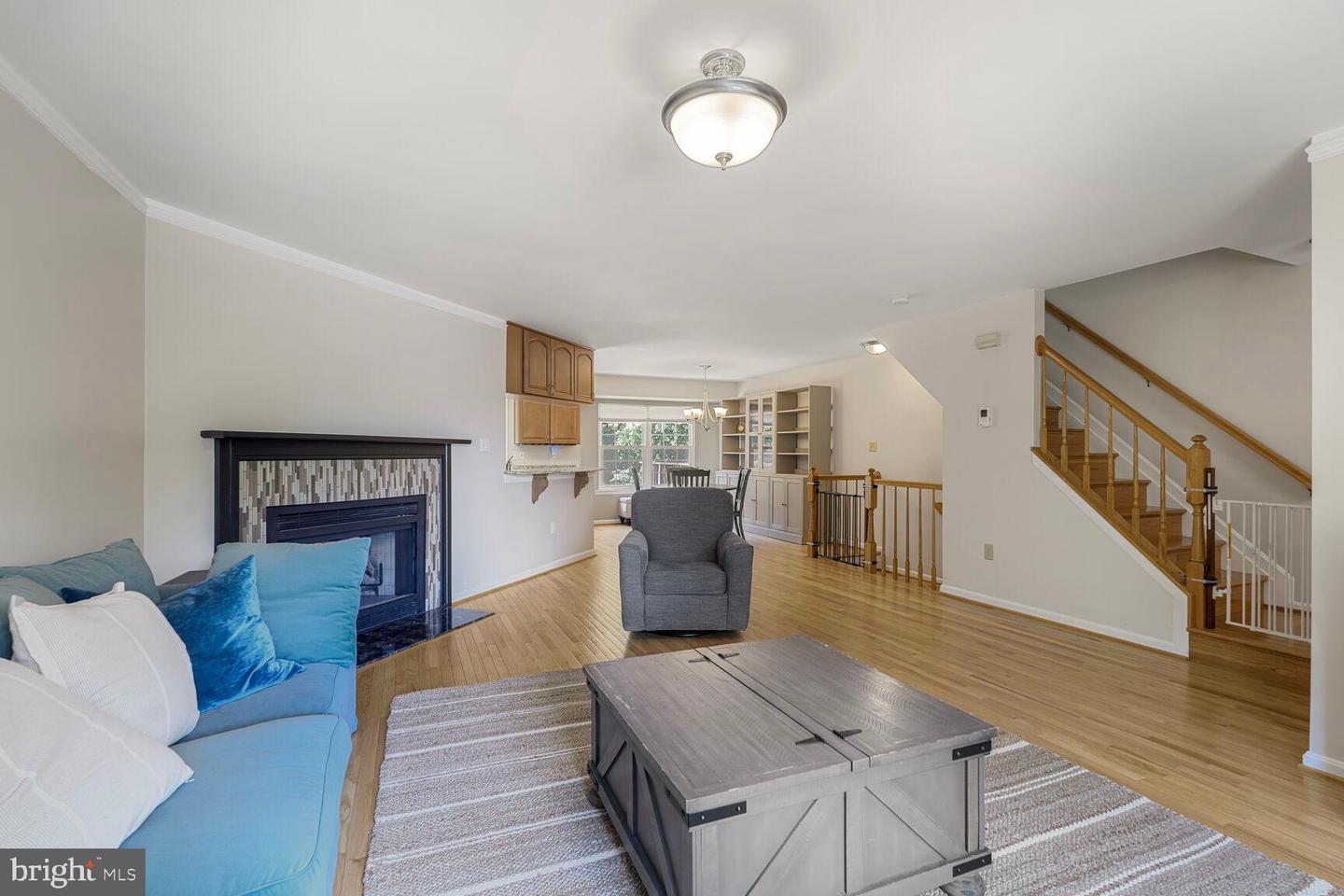6033 LANDS END LN, ALEXANDRIA, Virginia 22315, 3 Bedrooms Bedrooms, ,2 BathroomsBathrooms,Residential,For sale,6033 LANDS END LN,VAFX2258188 MLS # VAFX2258188