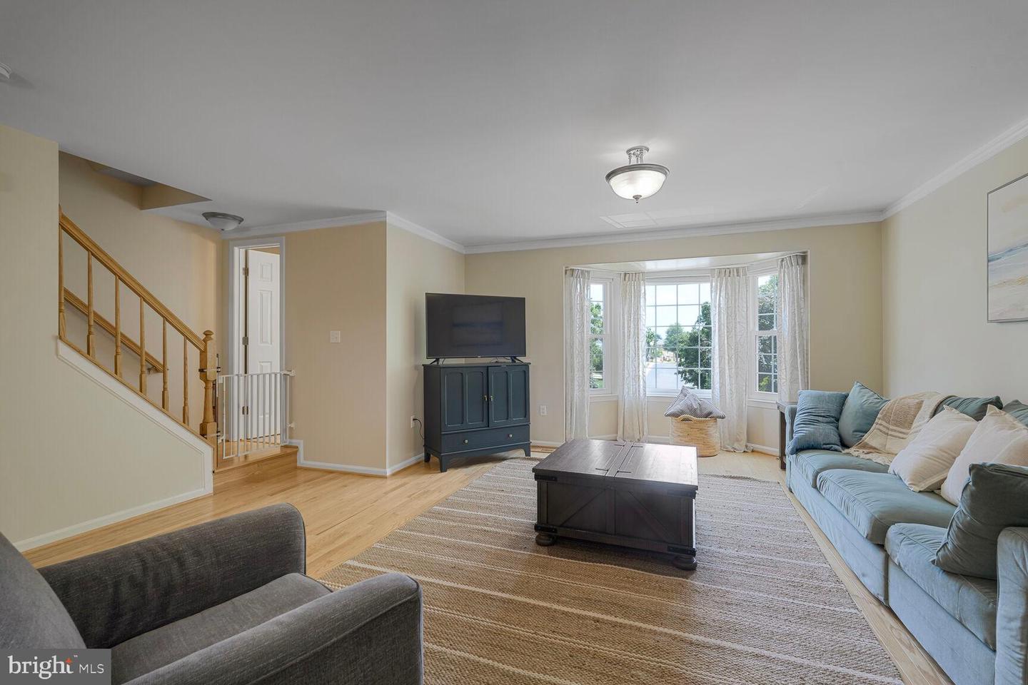 6033 LANDS END LN, ALEXANDRIA, Virginia 22315, 3 Bedrooms Bedrooms, ,2 BathroomsBathrooms,Residential,For sale,6033 LANDS END LN,VAFX2258188 MLS # VAFX2258188