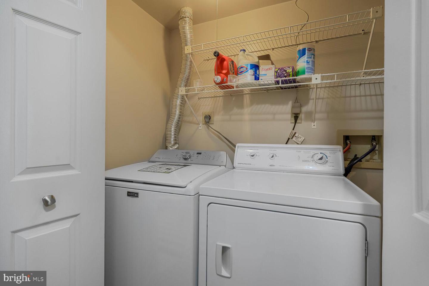 6033 LANDS END LN, ALEXANDRIA, Virginia 22315, 3 Bedrooms Bedrooms, ,2 BathroomsBathrooms,Residential,For sale,6033 LANDS END LN,VAFX2258188 MLS # VAFX2258188