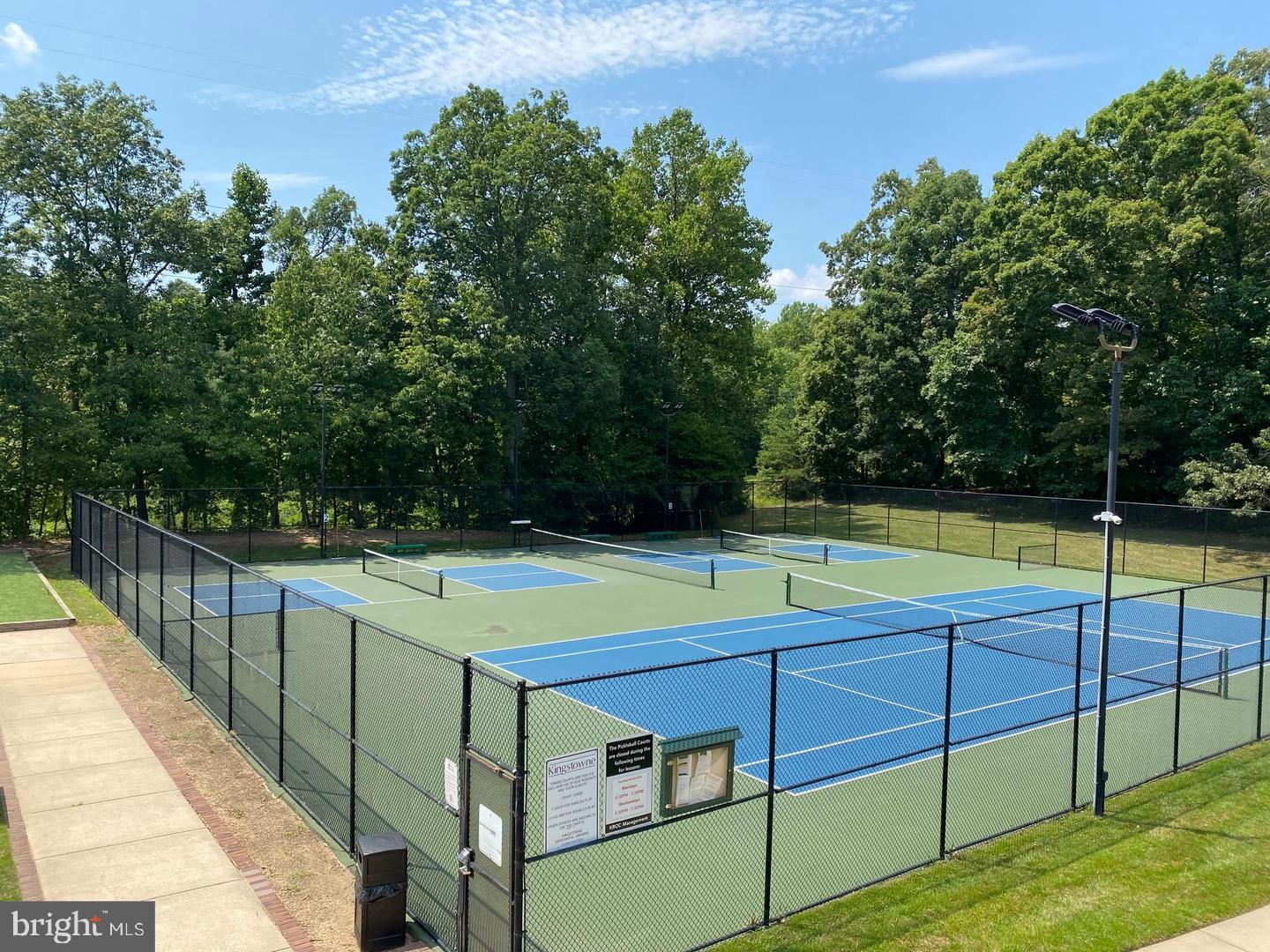 6033 LANDS END LN, ALEXANDRIA, Virginia 22315, 3 Bedrooms Bedrooms, ,2 BathroomsBathrooms,Residential,For sale,6033 LANDS END LN,VAFX2258188 MLS # VAFX2258188