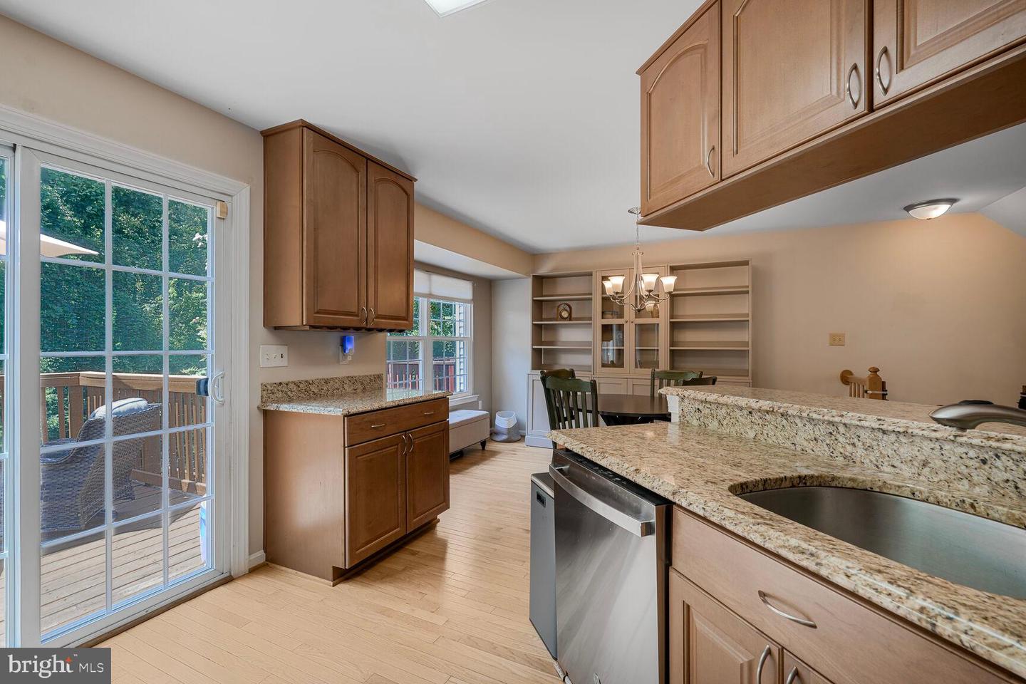 6033 LANDS END LN, ALEXANDRIA, Virginia 22315, 3 Bedrooms Bedrooms, ,2 BathroomsBathrooms,Residential,For sale,6033 LANDS END LN,VAFX2258188 MLS # VAFX2258188