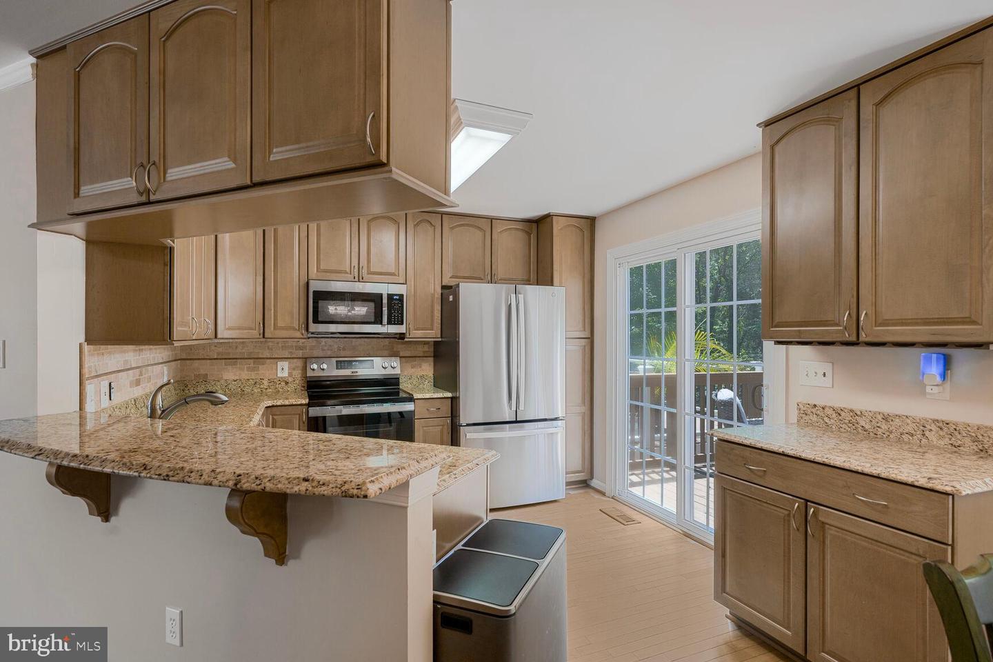 6033 LANDS END LN, ALEXANDRIA, Virginia 22315, 3 Bedrooms Bedrooms, ,2 BathroomsBathrooms,Residential,For sale,6033 LANDS END LN,VAFX2258188 MLS # VAFX2258188