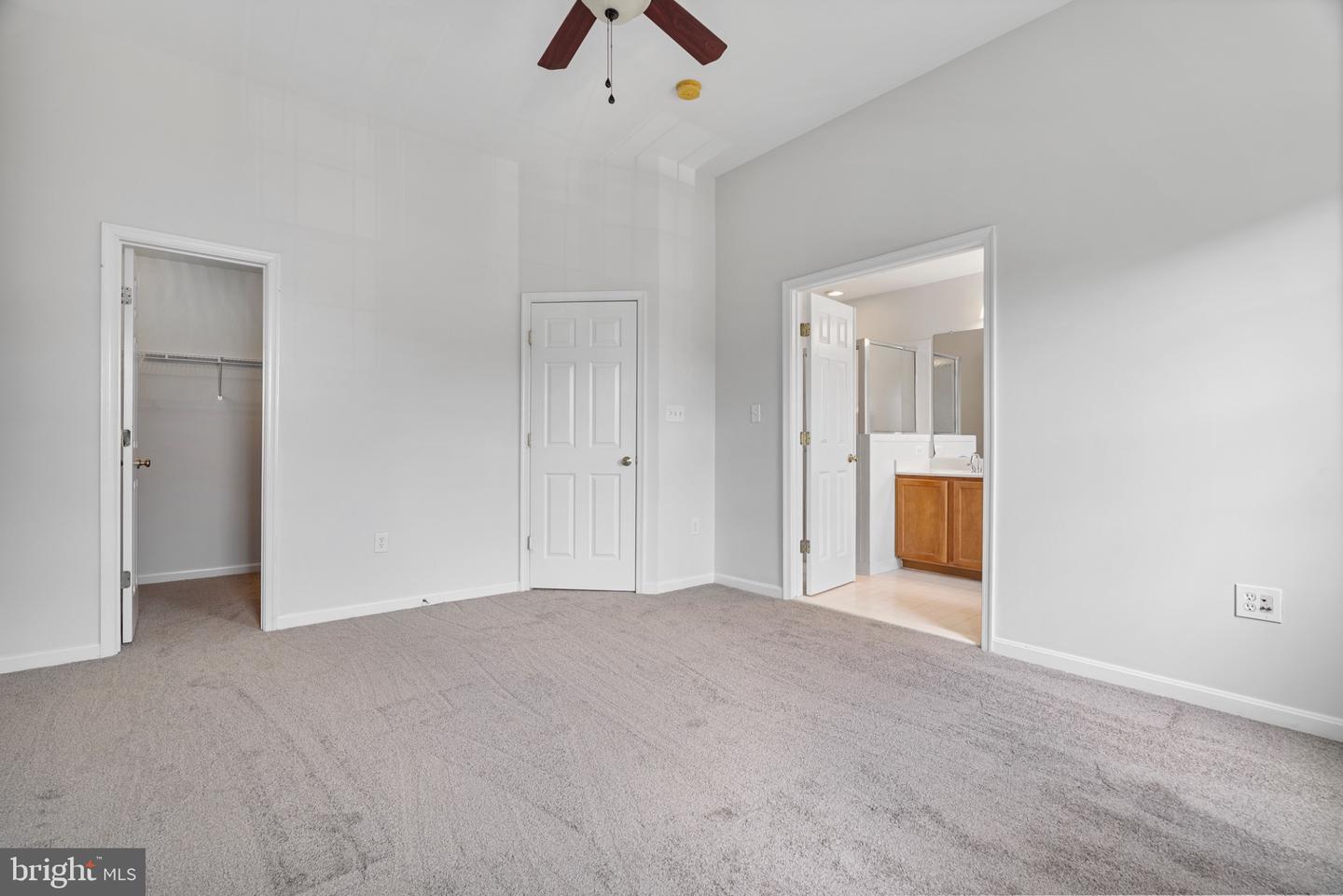 4856 CAVALLO WAY, WOODBRIDGE, Virginia 22192, 3 Bedrooms Bedrooms, 12 Rooms Rooms,3 BathroomsBathrooms,Residential,For sale,4856 CAVALLO WAY,VAPW2100262 MLS # VAPW2100262