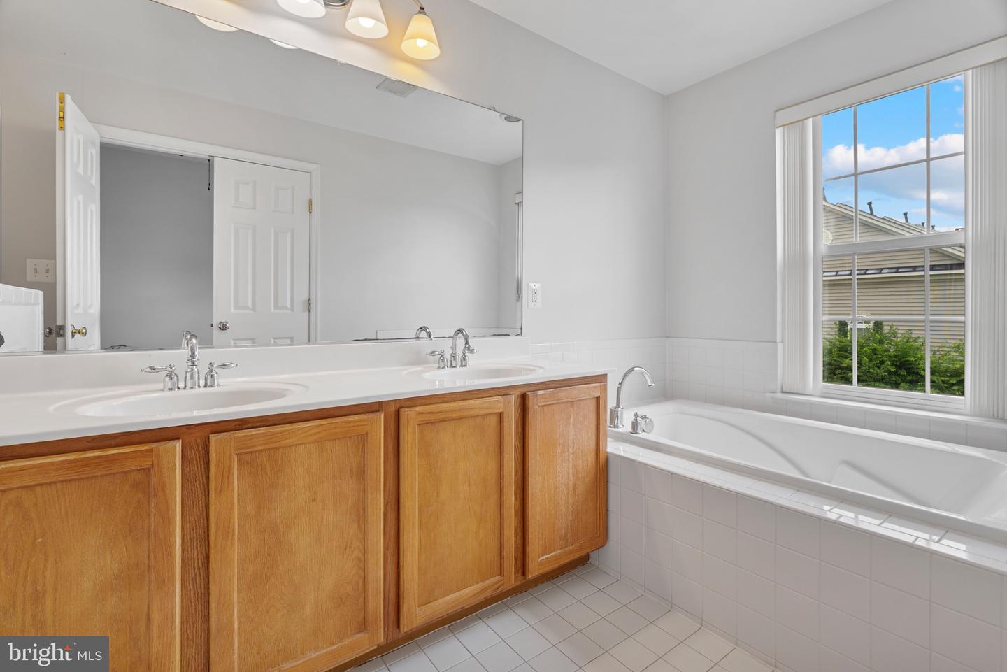 4856 CAVALLO WAY, WOODBRIDGE, Virginia 22192, 3 Bedrooms Bedrooms, 12 Rooms Rooms,3 BathroomsBathrooms,Residential,For sale,4856 CAVALLO WAY,VAPW2100262 MLS # VAPW2100262