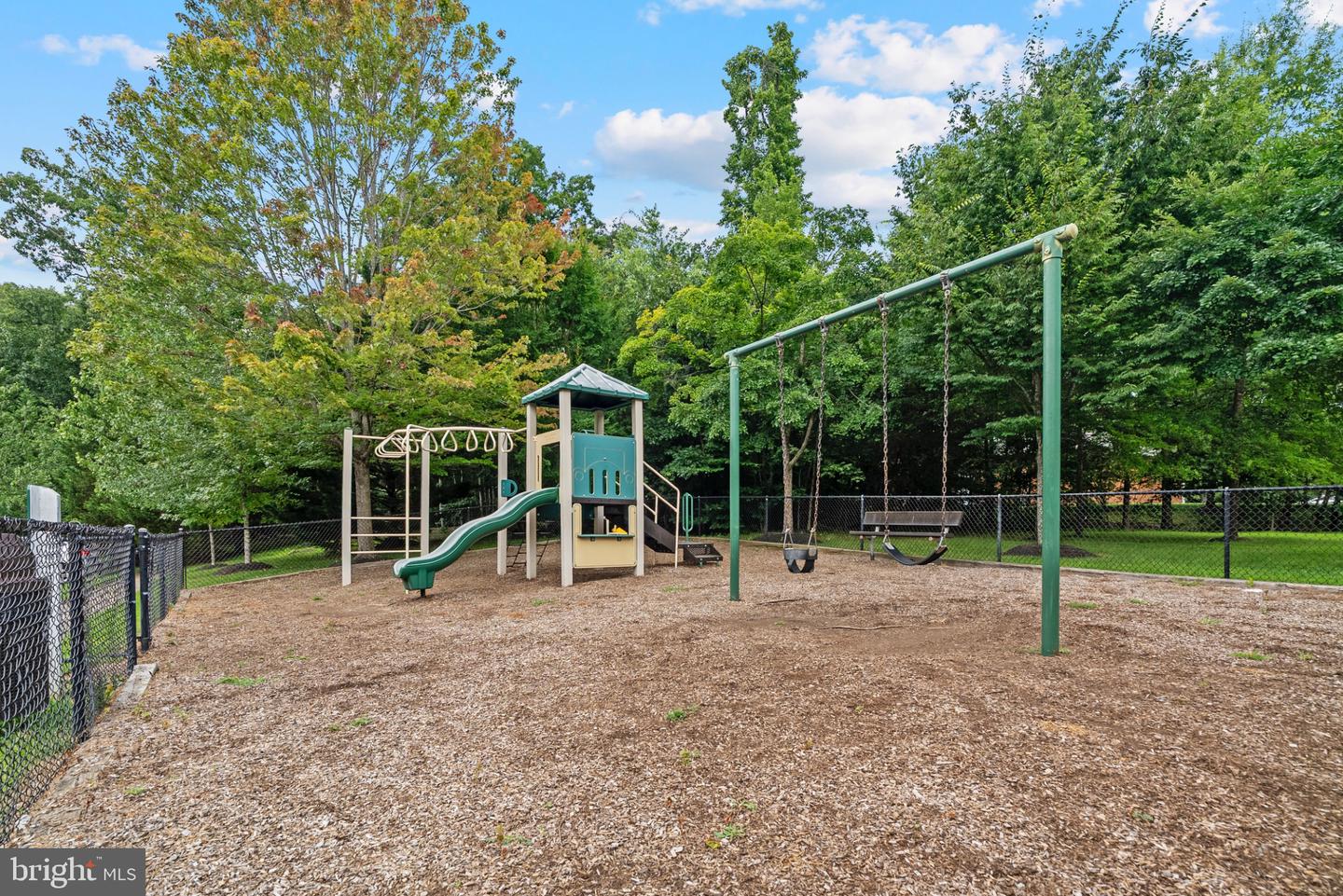 4856 CAVALLO WAY, WOODBRIDGE, Virginia 22192, 3 Bedrooms Bedrooms, 12 Rooms Rooms,3 BathroomsBathrooms,Residential,For sale,4856 CAVALLO WAY,VAPW2100262 MLS # VAPW2100262