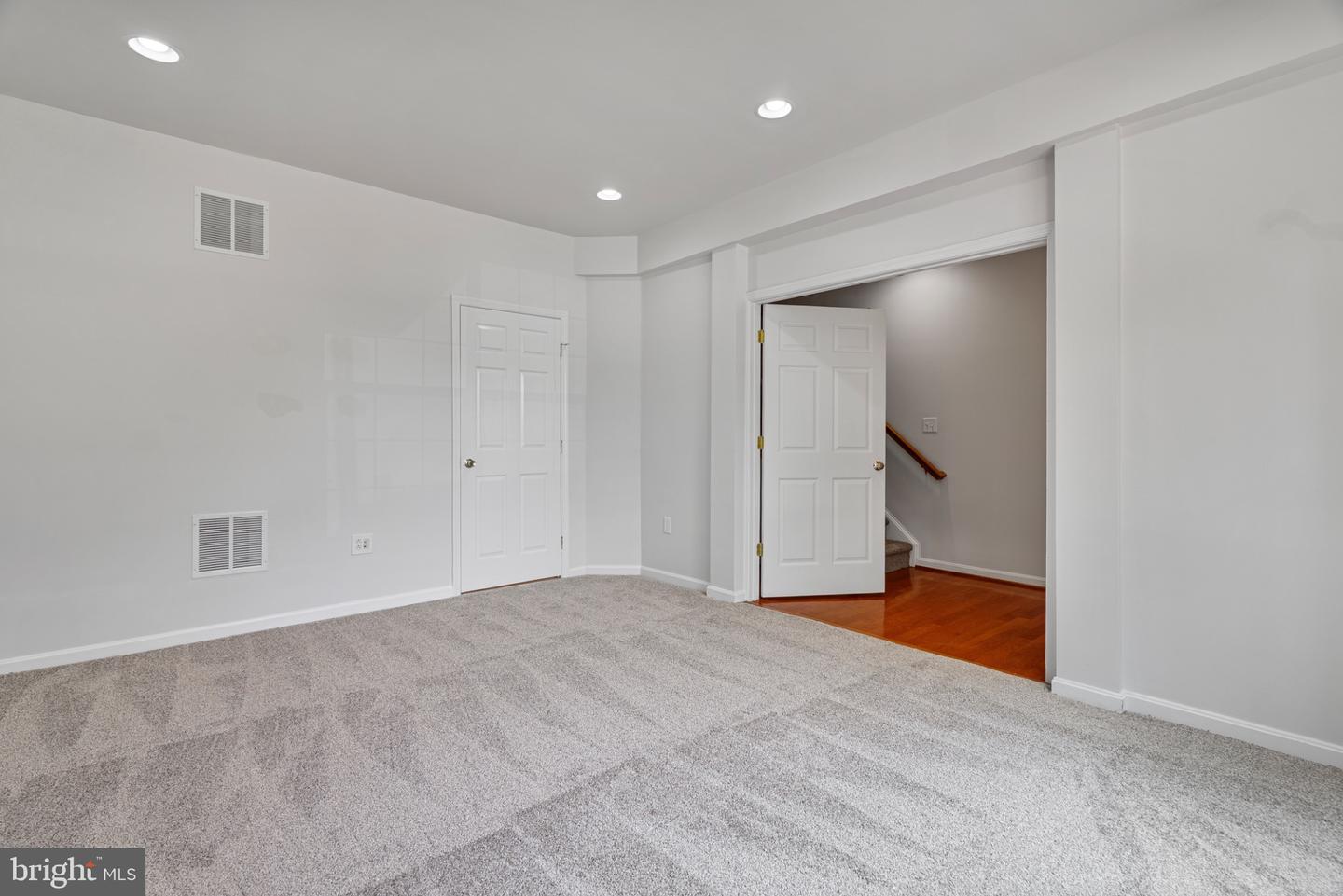 4856 CAVALLO WAY, WOODBRIDGE, Virginia 22192, 3 Bedrooms Bedrooms, 12 Rooms Rooms,3 BathroomsBathrooms,Residential,For sale,4856 CAVALLO WAY,VAPW2100262 MLS # VAPW2100262