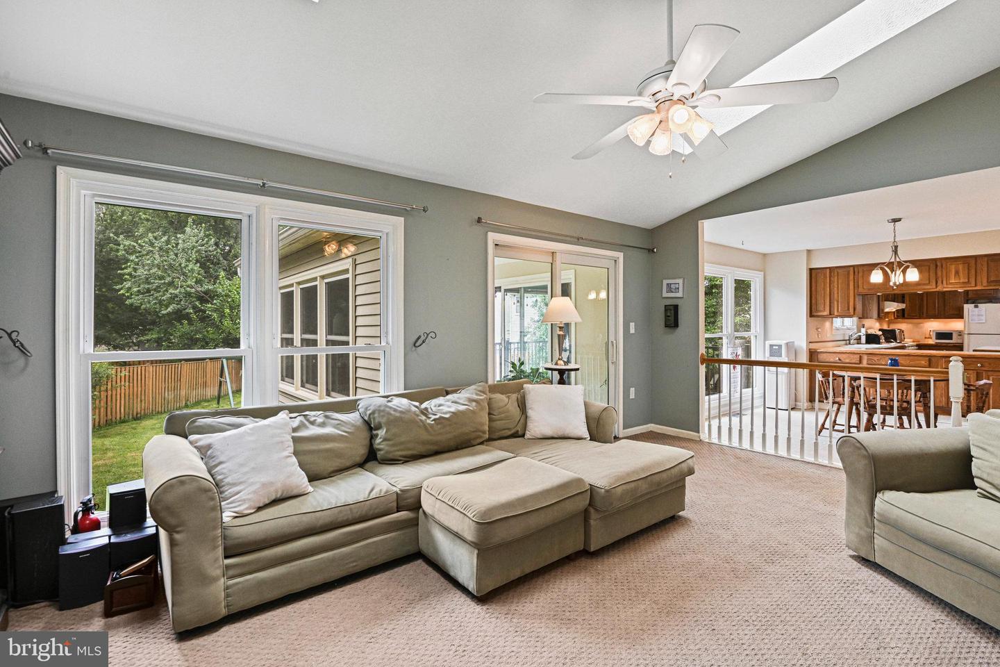 1319 SUMMERFIELD DR, HERNDON, Virginia 20170, 4 Bedrooms Bedrooms, ,3 BathroomsBathrooms,Residential,For sale,1319 SUMMERFIELD DR,VAFX2258202 MLS # VAFX2258202