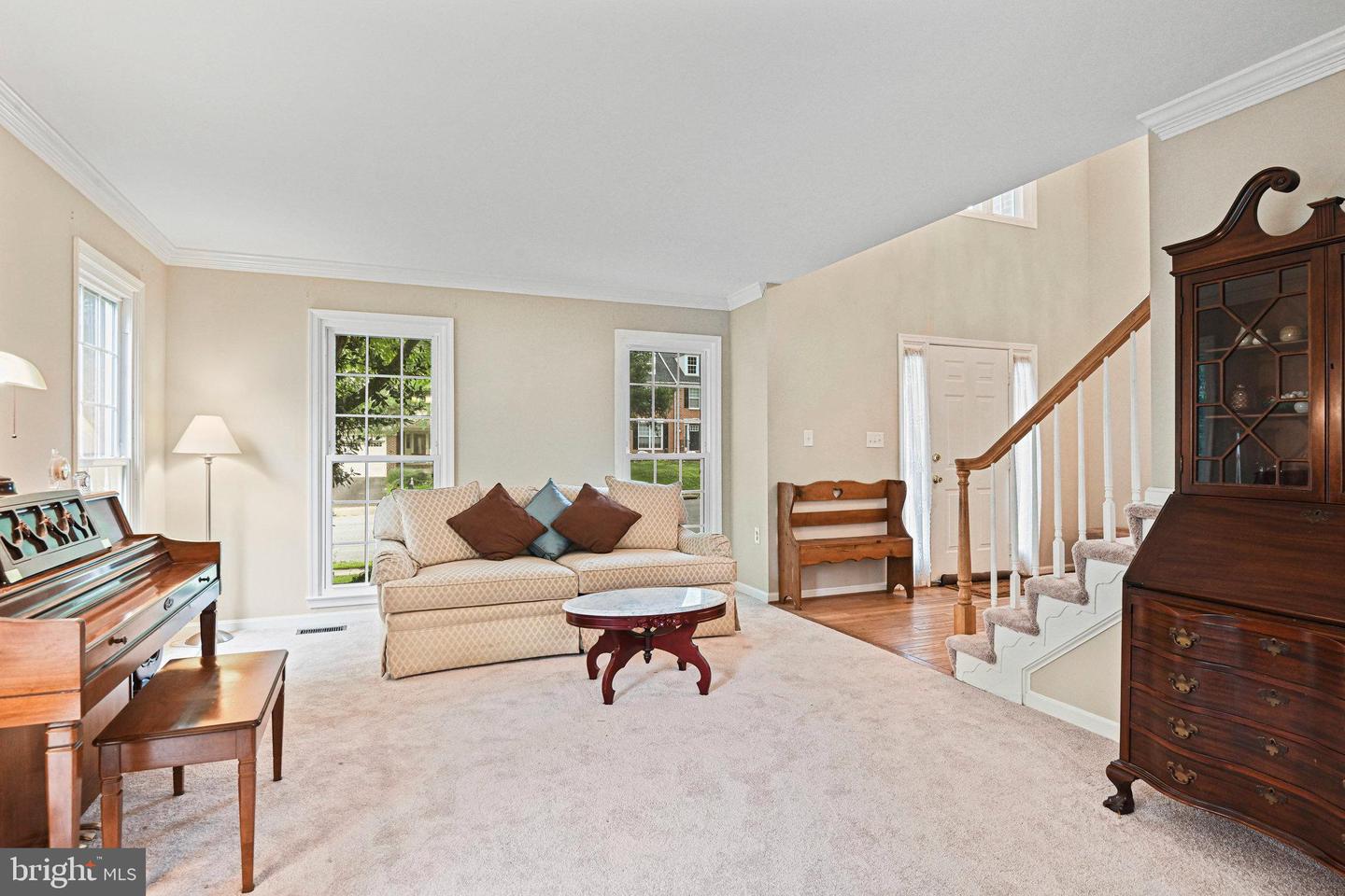 1319 SUMMERFIELD DR, HERNDON, Virginia 20170, 4 Bedrooms Bedrooms, ,3 BathroomsBathrooms,Residential,For sale,1319 SUMMERFIELD DR,VAFX2258202 MLS # VAFX2258202