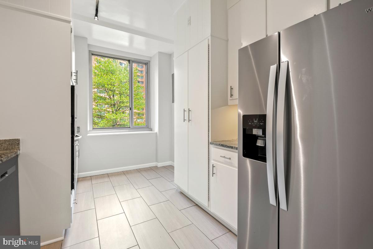 4101 CATHEDRAL AVE NW #510, WASHINGTON, District Of Columbia 20016, 2 Bedrooms Bedrooms, ,2 BathroomsBathrooms,Residential,For sale,4101 CATHEDRAL AVE NW #510,DCDC2212728 MLS # DCDC2212728