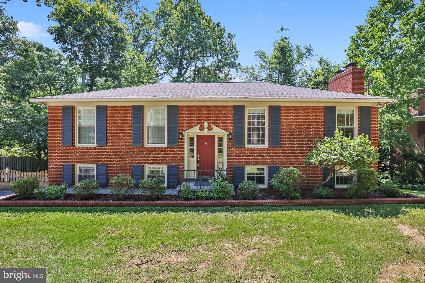 5817 DAWES AVE, ALEXANDRIA, Virginia 22311, 5 Bedrooms Bedrooms, ,2 BathroomsBathrooms,Residential,For sale,5817 DAWES AVE,VAFX2258328 MLS # VAFX2258328