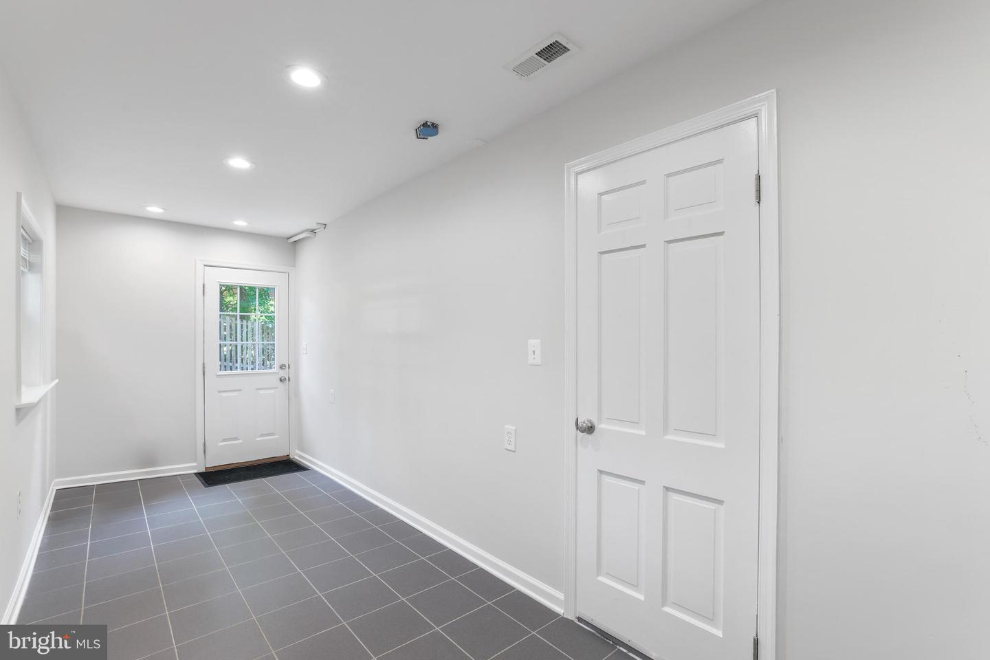 5817 DAWES AVE, ALEXANDRIA, Virginia 22311, 5 Bedrooms Bedrooms, ,2 BathroomsBathrooms,Residential,For sale,5817 DAWES AVE,VAFX2258328 MLS # VAFX2258328