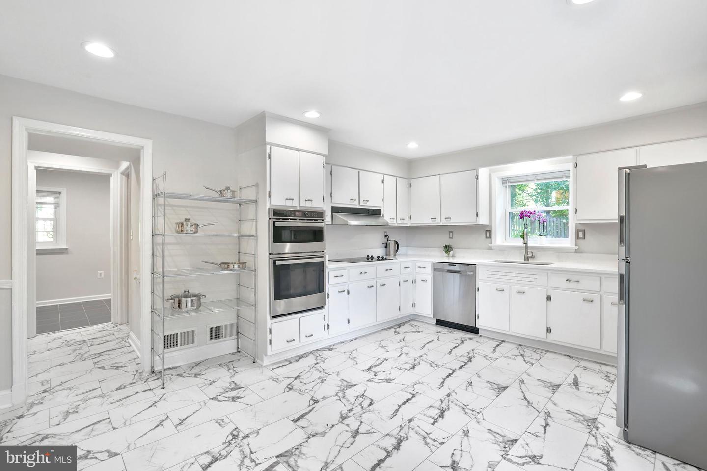 5817 DAWES AVE, ALEXANDRIA, Virginia 22311, 5 Bedrooms Bedrooms, ,2 BathroomsBathrooms,Residential,For sale,5817 DAWES AVE,VAFX2258328 MLS # VAFX2258328