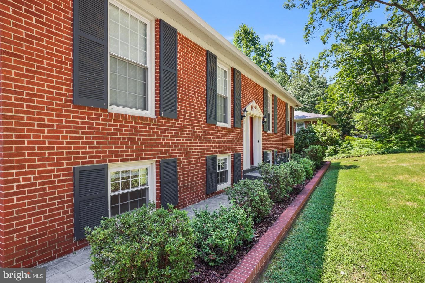 5817 DAWES AVE, ALEXANDRIA, Virginia 22311, 5 Bedrooms Bedrooms, ,2 BathroomsBathrooms,Residential,For sale,5817 DAWES AVE,VAFX2258328 MLS # VAFX2258328